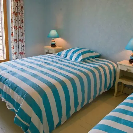 Chambres D'hotes Les Machicoulis 卡斯泰尔诺拉沙佩尔